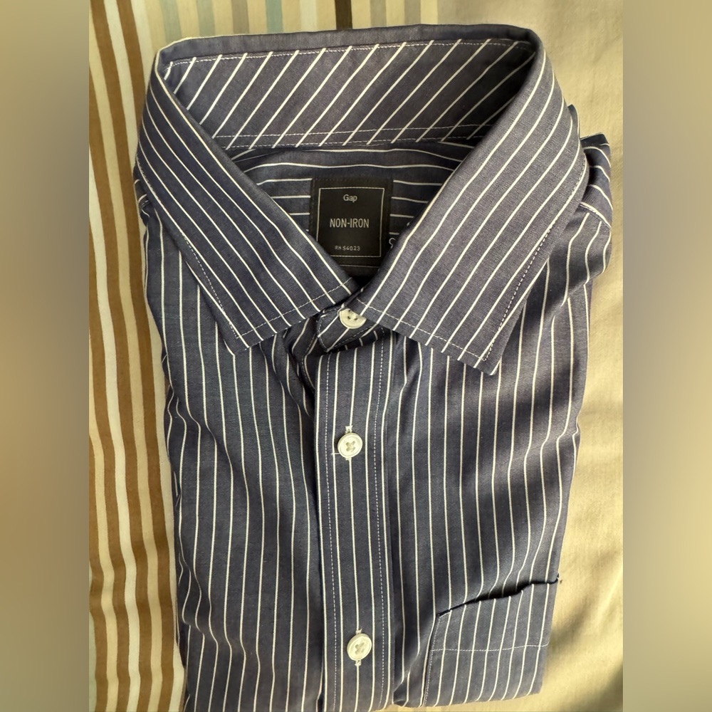 Gap dress button down shirt
